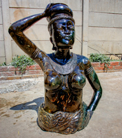 African sculpture ceremonial queen